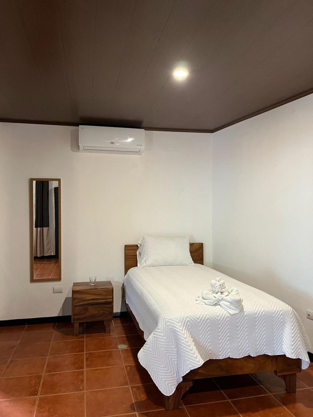 Hotel Y Restaurante El Paramo San Rafael  エクステリア 写真