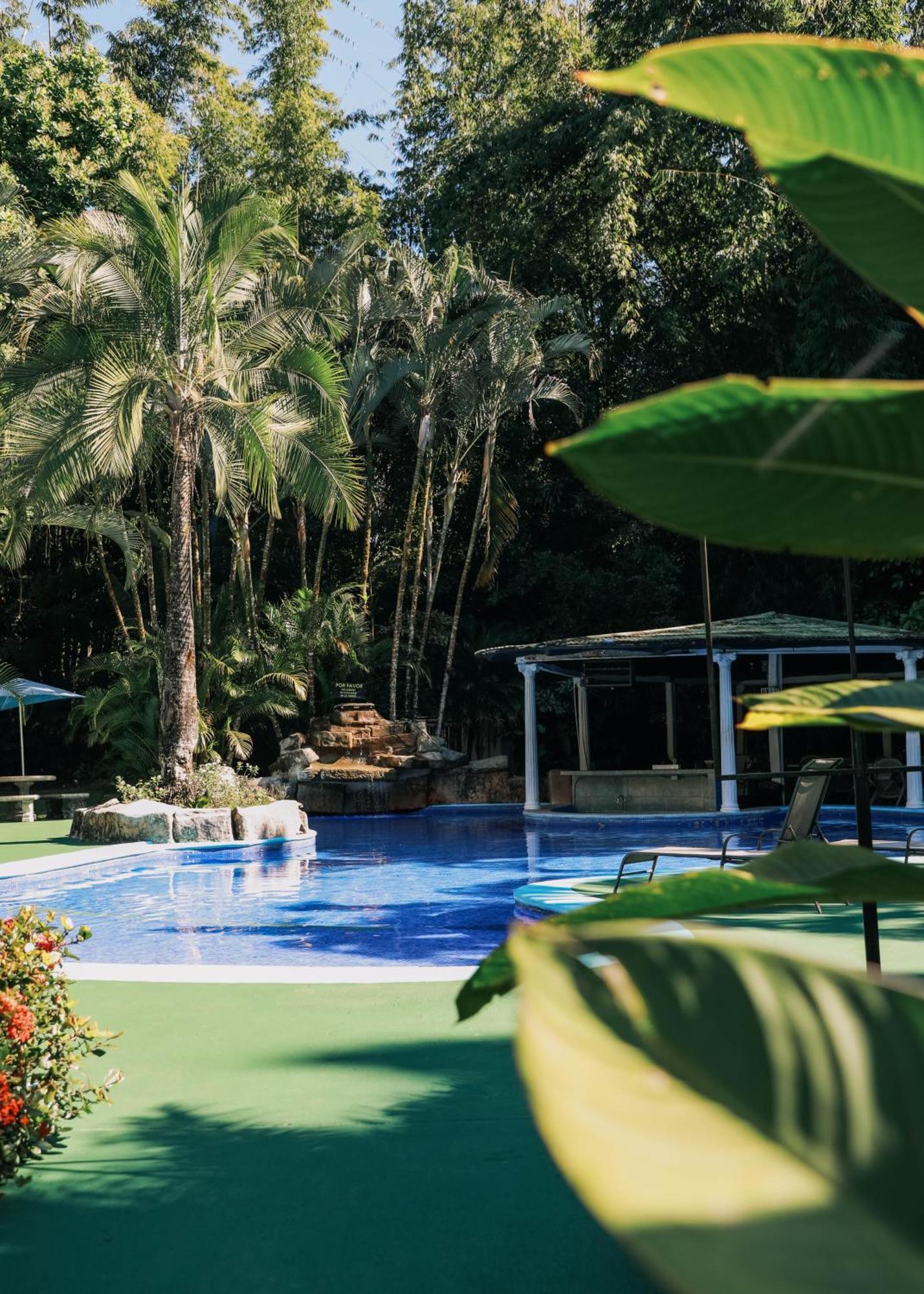 Hotel Y Restaurante El Paramo San Rafael  エクステリア 写真